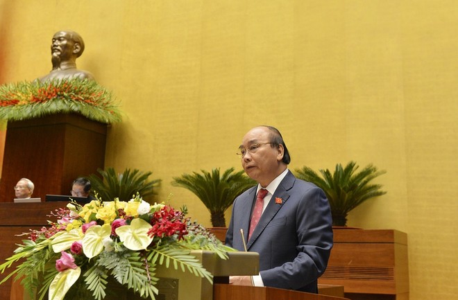 Thủ tướng Chính phủ Nguyễn Xuân Phúc phát biểu tại phiên họp.