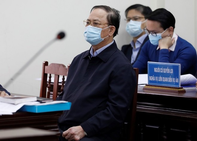 Bị cáo Nguyễn Văn Hiến tại tòa.
