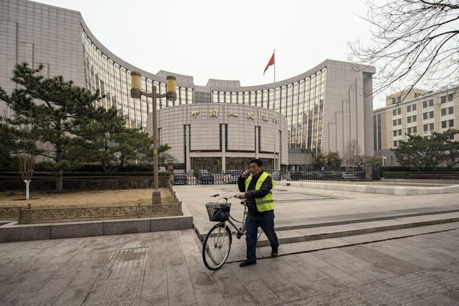 PBOC đưa ra tín hiệu nới lỏng chính sách tiền tệ khi tăng trưởng kinh tế chậm lại
