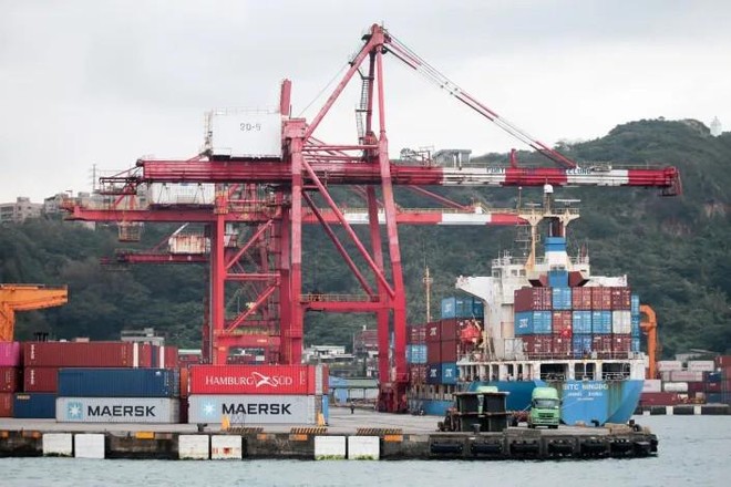 Trung Quốc áp đặt các giới hạn kinh tế đối với Đài Loan bằng các lệnh cấm