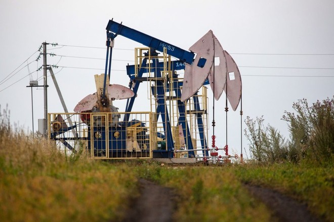 Thị trường dầu mỏ đối mặt với tình trạng thiếu hụt nguồn cung trong quý tới