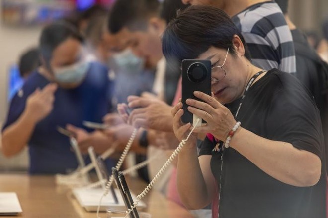 Huawei và Xiaomi dẫn đầu đà phục hồi của thị trường điện thoại Trung Quốc