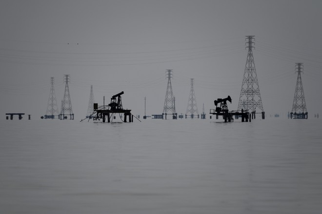 OPEC+ có thể đối mặt với cuộc chiến kéo dài 5 năm để tránh sự sụt giảm của giá dầu