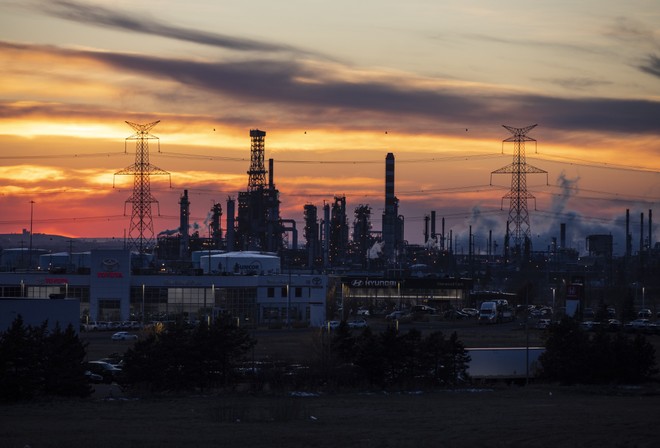 Sự bùng nổ dầu mỏ ở Canada có nguy cơ khiến tình trạng thiếu đường ống dẫn dầu quay trở lại