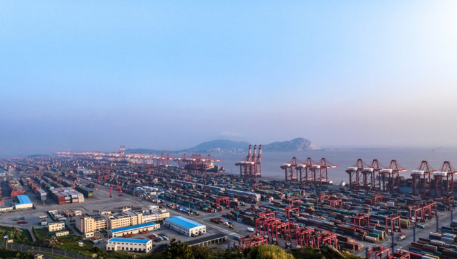 Xuất khẩu tháng 7 của Trung Quốc tăng cao kỷ lục