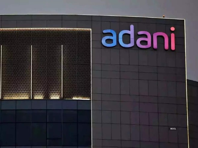 Cổ phiếu Adani của tỷ phú Ấn Độ tăng vọt sau khi được "minh oan" 