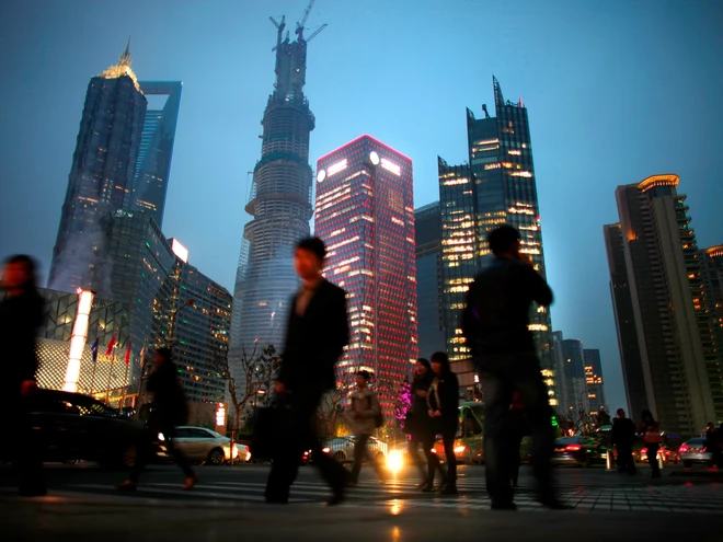 Hoạt động đầu tư bất động sản của Trung Quốc "trượt sâu" trong 6 tháng đầu năm