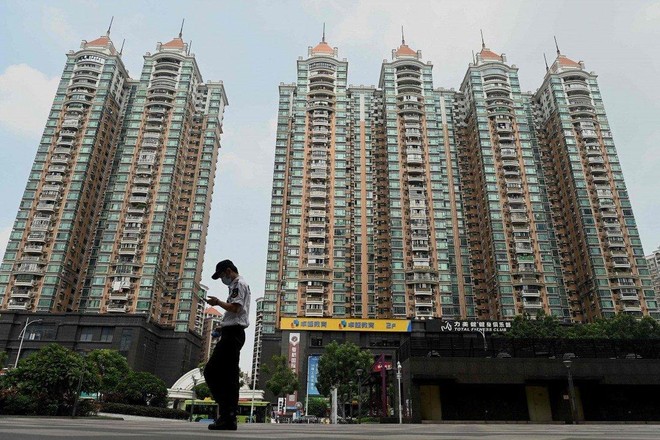 Trung Quốc cân nhắc nới lỏng quy định mua nhà nhằm thúc đẩy nền kinh tế