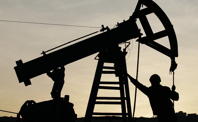 Các công ty dầu mỏ Nga “bỏ túi” gần 1 tỷ USD khi Mỹ cấm vận Iran và Venezuela