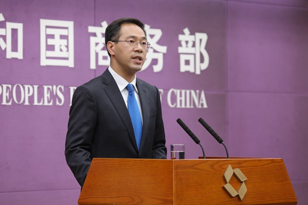 Ông Gao Feng, Phát ngôn viên của Bộ Thương mại Trung Quốc. 