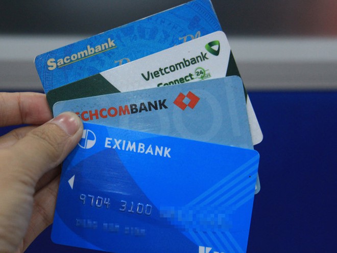 Số tài khoản và số thẻ ghi nợ nội địa (thẻ ATM) có phải là một?