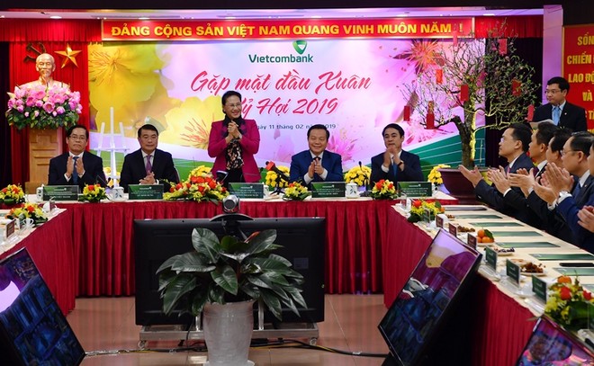 Chủ tịch Quốc hội Nguyễn Thị Kim Ngân đến thăm và làm việc tại Vietcombank
