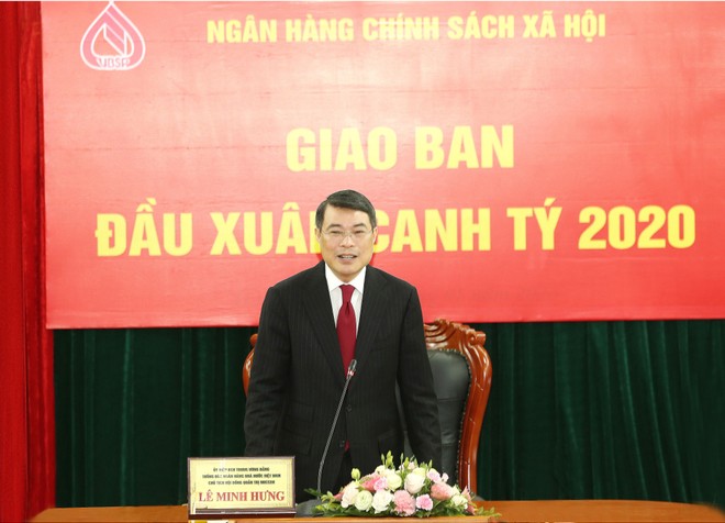 Thống đốc Lê Minh Hưng, kiêm Chủ tịch HĐQT Ngân hàng Chính sách Xã hội phát biểu tại buổi giao ban