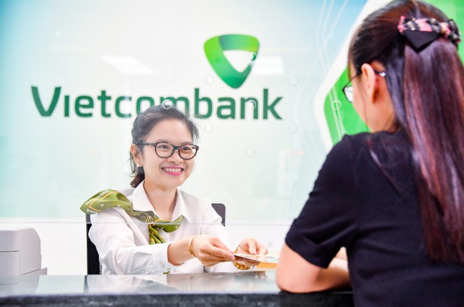 Vietcombank giảm phí dịch vụ chuyển tiền nhanh liên ngân hàng 24/7