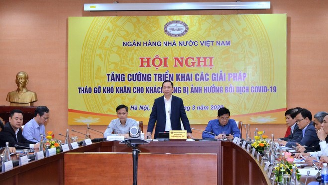 Phó Thống đốc NHNN Việt Nam Đào Minh Tú chủ trì cuộc họp