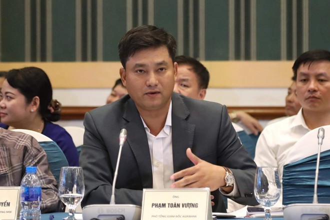 Ông Phạm Toàn Vượng - Phó tổng giám đốc Agribank - khẳng định Agribank đang nỗ lực đẩy mạnh triển khai chính sách tín dụng phục vụ phát triển nông nghiệp, nông thôn đến người dân được nhanh chóng và thuận lợi nhất