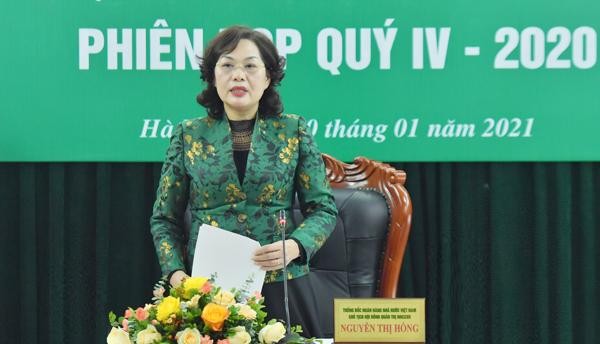 Thống đốc NHNN Việt Nam kiêm Chủ tịch HĐQT NHCSXH Nguyễn Thị Hồng phát biểu tại phiên họp.