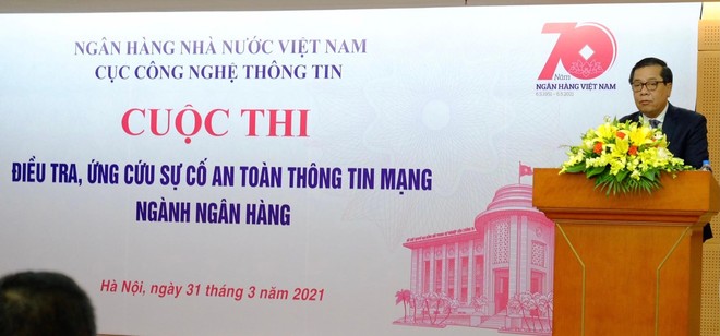 Phó Thống đốc Ngân hàng Nhà nước Việt Nam Nguyễn Kim Anh tham dự và chỉ đạo tổ chức thực hiện cuộc thi. 
