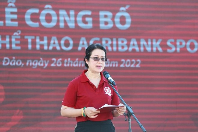 Bà Nguyễn Thị Phượng, Phó Tổng giám đốc phát biểu tại lễ công bố ra mắt ứng dụng Agribank Sports