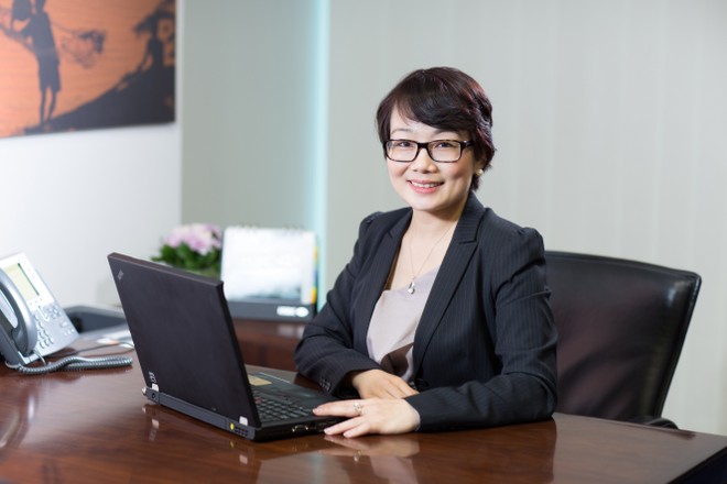 Bà Trần Thị Nguyệt Oanh, Giám đốc Nhân sự, HSBC Việt Nam: "Cuộc chiến giữ chân nhân tài chưa bao giờ ngừng “nóng”, đặc biệt trong bối cảnh công nghệ tiến bộ vượt bậc tạo ra những thay đổi lớn lao trong ngành ngân hàng"