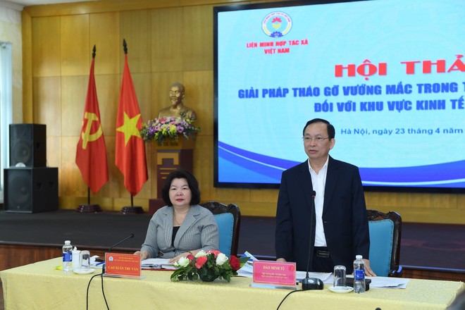 Phó Thống đốc thường trực NHNN Việt Nam Đào Minh Tú đồng chủ trì Hội thảo