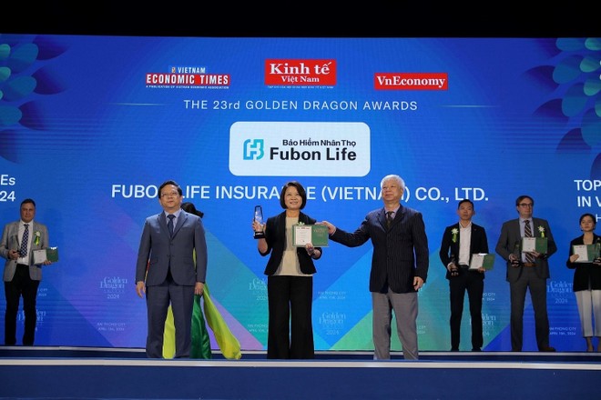 Fubon Life Việt Nam nhận giải thưởng Rồng Vàng 10 năm liên tiếp
