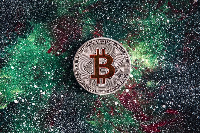 Giá Bitcoin hôm nay ngày 11/10: Bitcoin vượt mốc 56.000 USD, nhà đầu tư bắt đầu "tham lam"