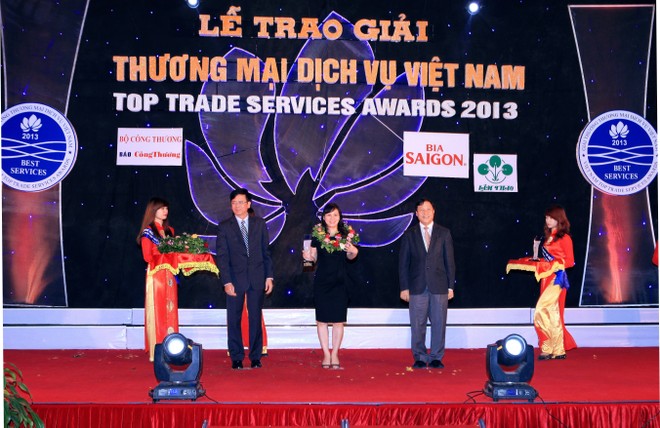 Manulife Việt Nam được trao danh hiệu Vietnam Top Trade Services 