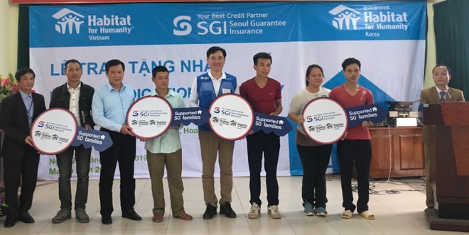 Tập đoàn SGI Hàn Quốc hỗ trợ 50 gia đình tại Hòa Bình 