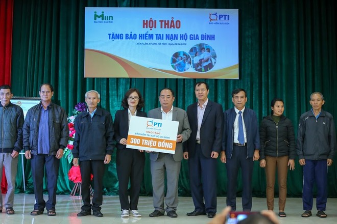 PTI trao tặng 1.500 suất bảo hiểm cho người dân huyện Kỳ Anh- Hà Tĩnh