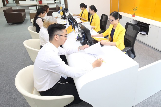 Sun Life Việt Nam chi trả quyền lợi bảo hiểm cho khách hàng tại Quảng Ngãi