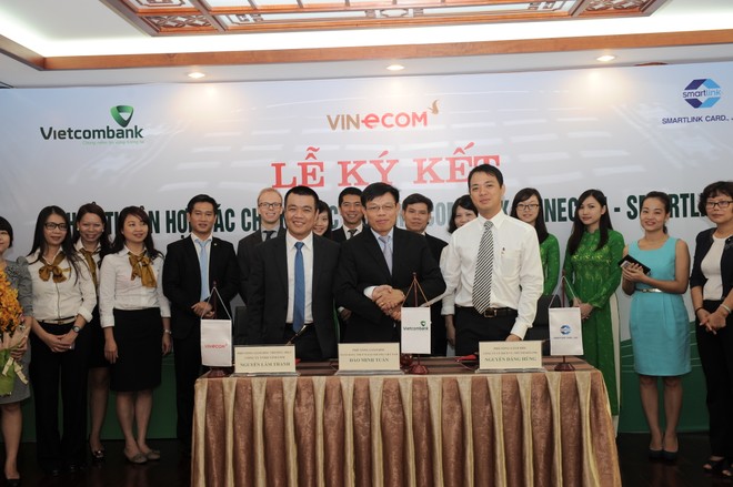 VinEcom đạt được thỏa thuận hợp tác cùng Vietcombank - Smartlink