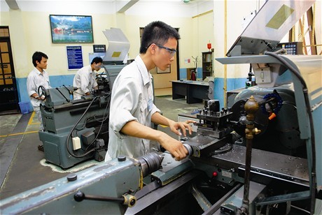 Chuyên gia châu Âu tập huấn doanh nghiệp Việt về công nghiệp hỗ trợ