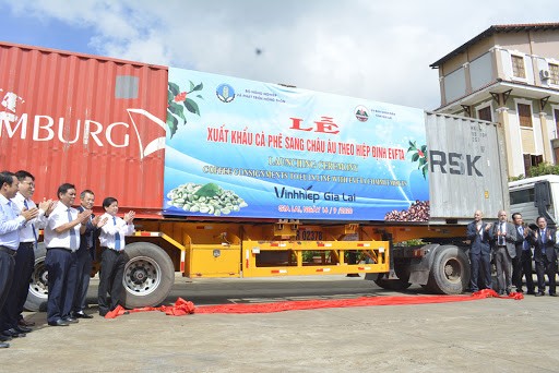 Công ty TNHH Vĩnh Hiệp xuất khẩu 14 container với số lượng 296 tấn sang Cảng đến Hamburg, Antwerp của Bỉ và Đức