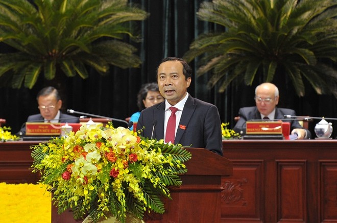 Ông Vũ Hải Quân, Phó Giám đốc Thường trực Đại học Quốc gia TP.HCM tham luận tại Đại hội