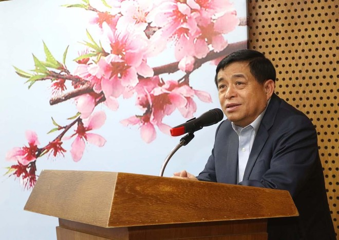 Bộ trưởng Nguyễn Chí Dũng phát biểu tại buổi gặp mặt chúc mừng năm mới, chúc thọ các cán bộ cao tuổi ngành Kế hoạch Đầu tư (Ảnh: Lê Toàn).