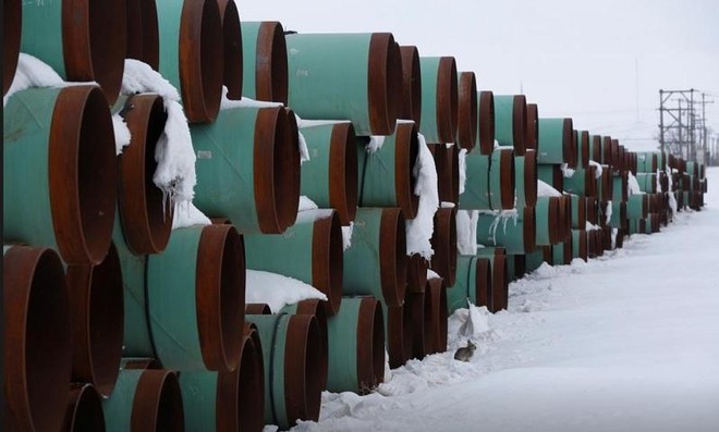 Kho chứa đường ống dùng thi công dự án Keystone XL tại làng Gascoyne, bang North Dakota, Mỹ vào tháng 1/2017. Ảnh: Reuters