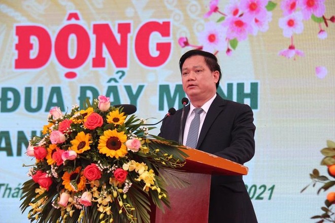 Chủ tịch UBND tỉnh Thái Bình Nguyễn Khắc Thận phát động phong trào thi đua đẩy mạnh sản xuất kinh doanh năm 2021.