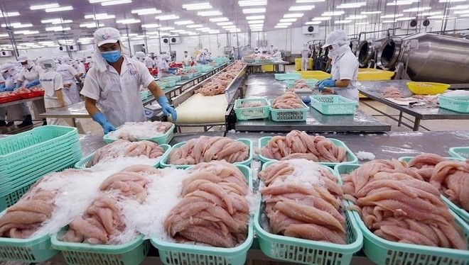 Bộ trưởng Nguyễn Hồng Diên đề nghị Trung Quốc miễn kiểm tra, xét nghiệm virus Sars-Cov-2 trên nông, thủy sản, thực phẩm đông lạnh của Việt Nam xuất khẩu sang Trung Quốc.