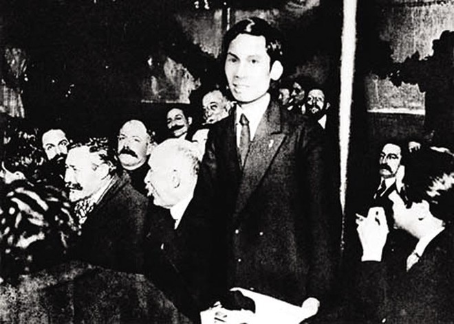 Người thanh niên yêu nước Nguyễn Ái Quốc phát biểu tại Đại hội Đảng Xã hội Pháp họp ở TP. Tours, tháng 12/1920. Ảnh: tư liệu