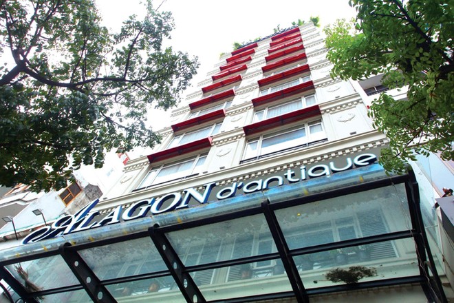 Khách sạn 3 sao Alagon Saigon với quy mô 110 phòng, 8 lầu đang được rao bán với giá 230 tỷ đồng. Ảnh: Lê Toàn