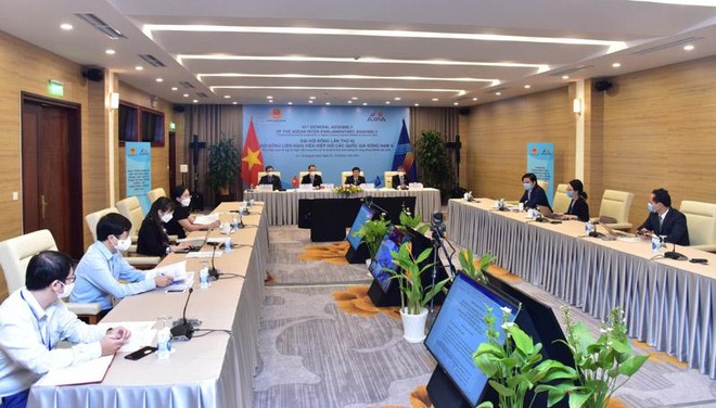 Đoàn đại biểu Quốc hội Việt Nam tham dự phiên họp.