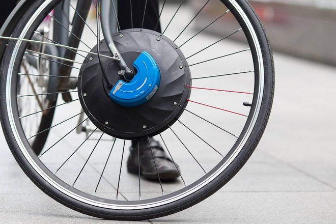 UbanX, chiếc bánh xe thông minh biến xe đạp thường thành xe đạp điện