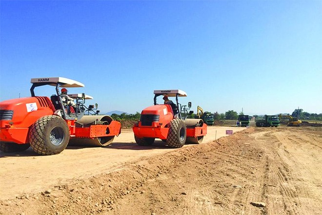 Vinaconex thi công nền đường tại Gói thầu XL04, Dự án thành phần cao tốc Vĩnh Hảo - Phan Thiết
