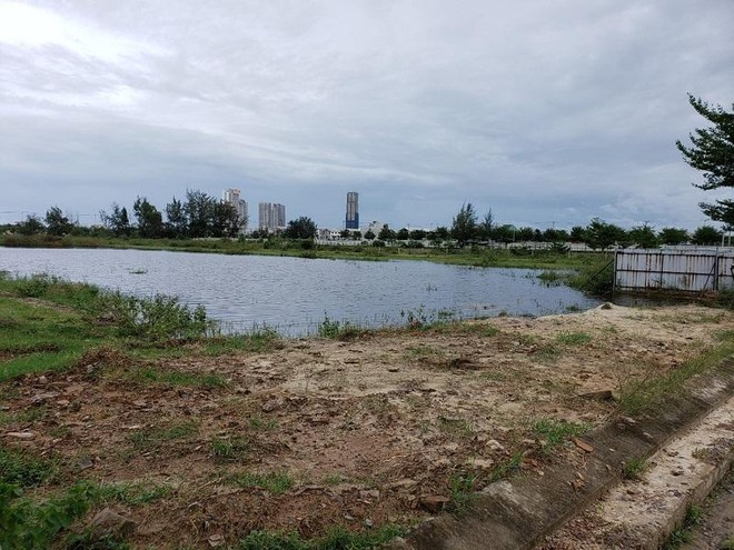 Nhiều dự án "da beo", thiếu kết nối về hạ tầng tại Khu đô thị mới Điện Nam - Điện Ngọc, thị xã Điện Bàn, tỉnh Quảng Nam. 