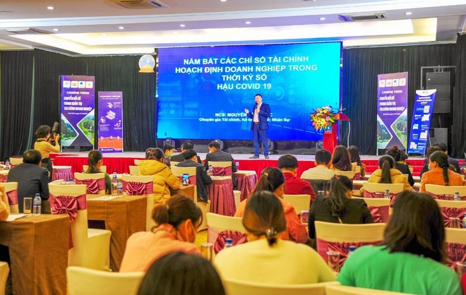 Chương trình đào tạo Chuyển đổi số trong quản trị tài chính doanh nghiệp của Hội Doanh nhân trẻ Ninh Bình.