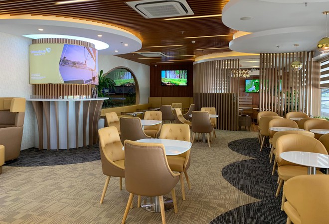 Phòng chờ tại sân bay quốc tế dành cho khách hàng ưu tiên Vietcombank Priority. 
