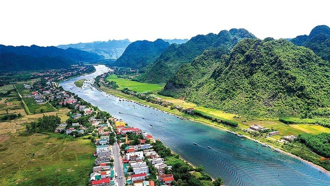 Quảng Bình mong muốn mời gọi nhà đầu tư vào các lĩnh vực thế mạnh của tỉnh như du lịch, dịch vụ.