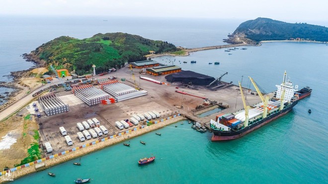 Cảng Hòn La hứa hẹn sẽ là động lực phát triển phía Bắc tỉnh Quảng Bình trong tương lai