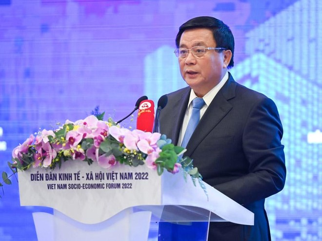 Ông Nguyễn Xuân Thắng, Ủy viên Bộ Chính trị, Giám đốc Học viện Chính trị quốc gia Hồ Chí Minh phát biểu đề dẫn.